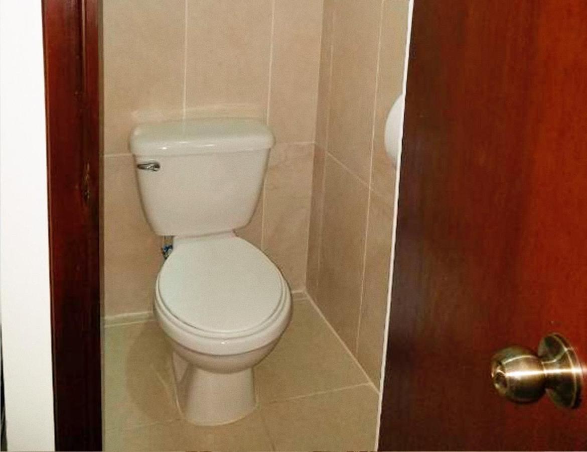 Hostal Las Puertas Σάντα Άνα Εξωτερικό φωτογραφία